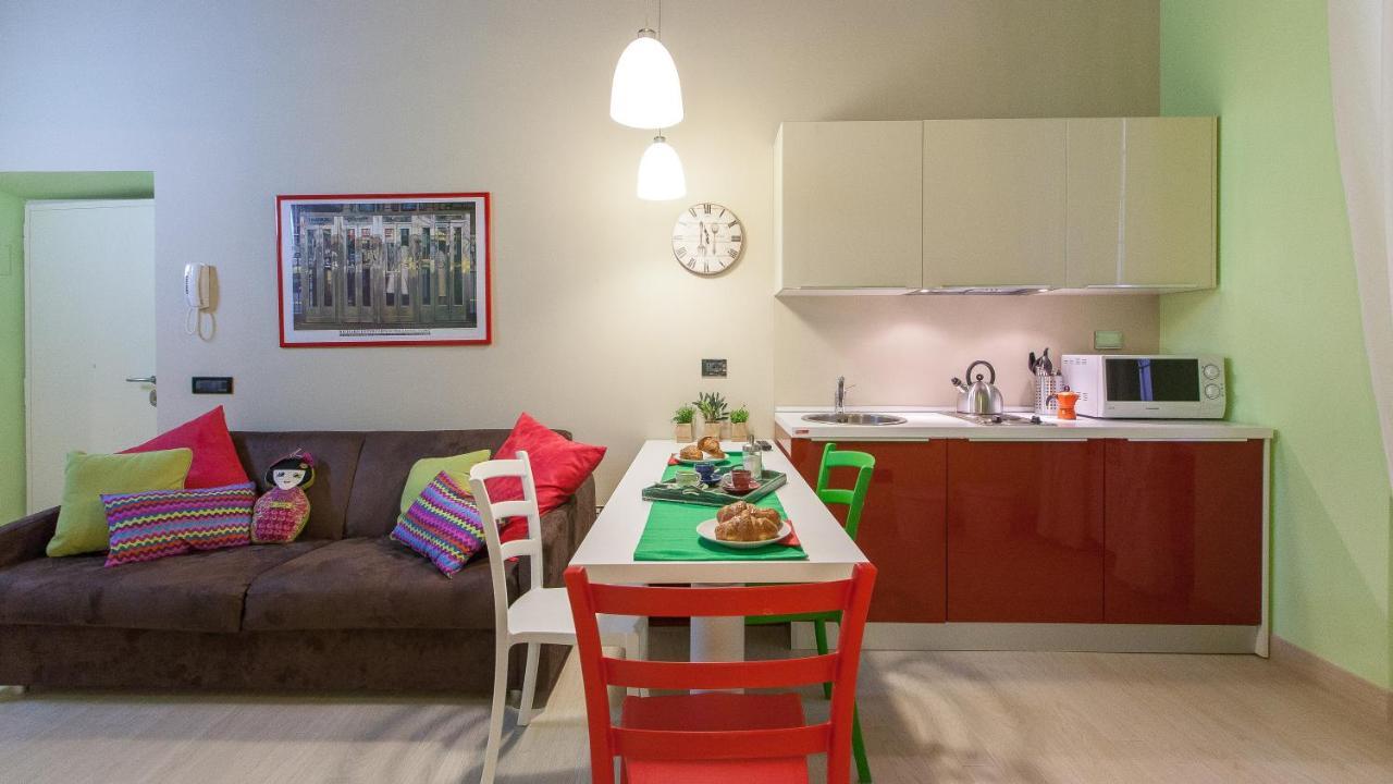 Trevi Colour- Rental In ローマ エクステリア 写真